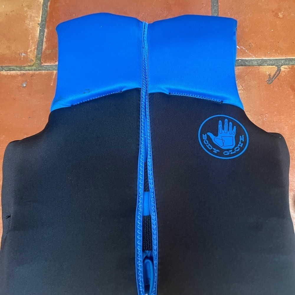 SAFETY SWIM BUNDLE Body Glove Blue and Black Life Vest with 2 Goggles - Picture 2 of 4